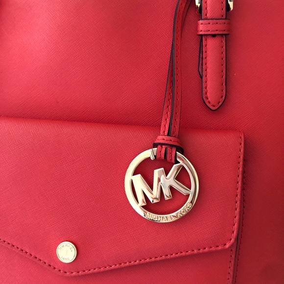 Michael Kors leather large tote bag has card slots - Picture 2 of 10